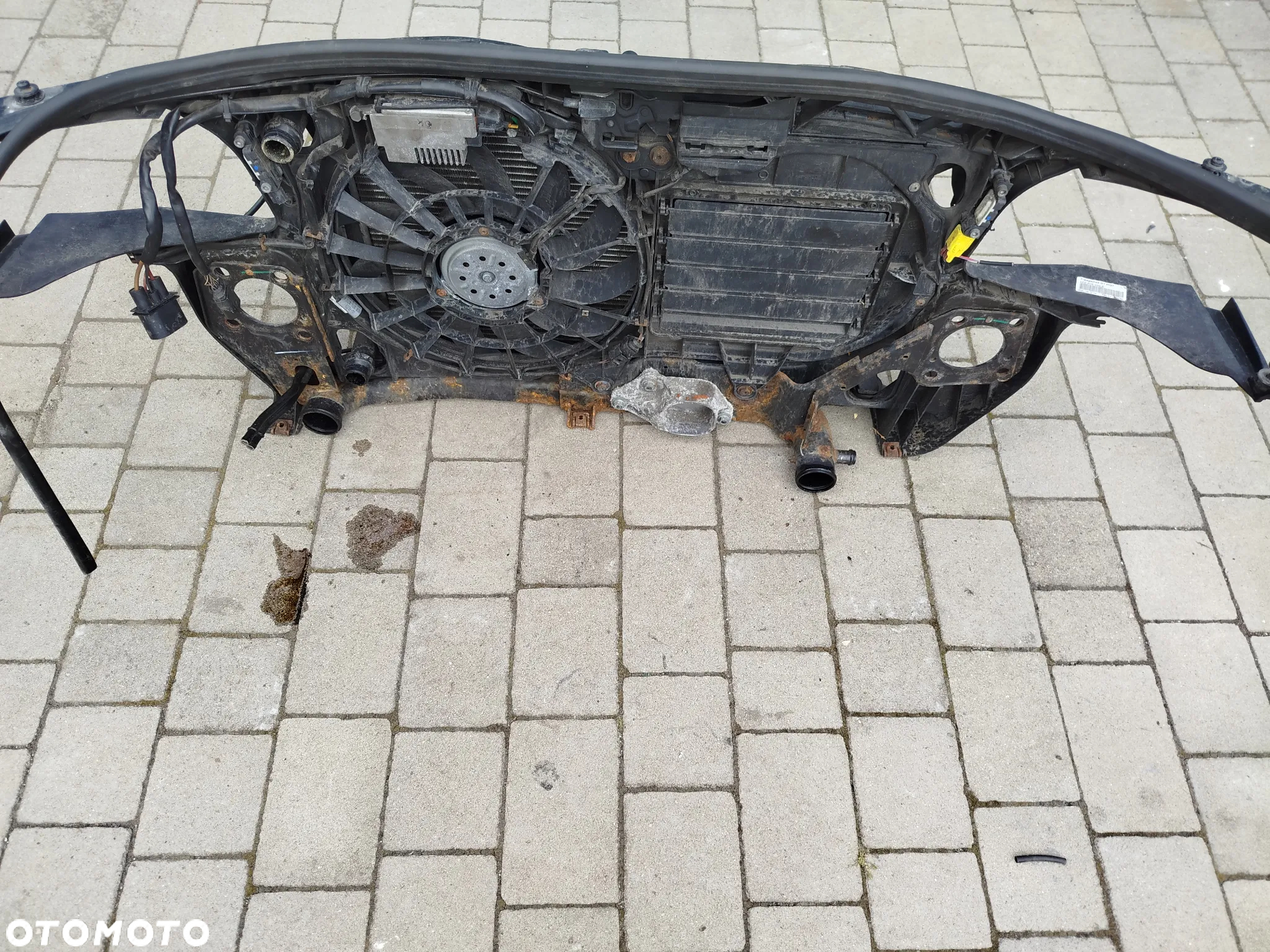 Audi A4 B7 2.0 TDI BPW pas przedni - 3