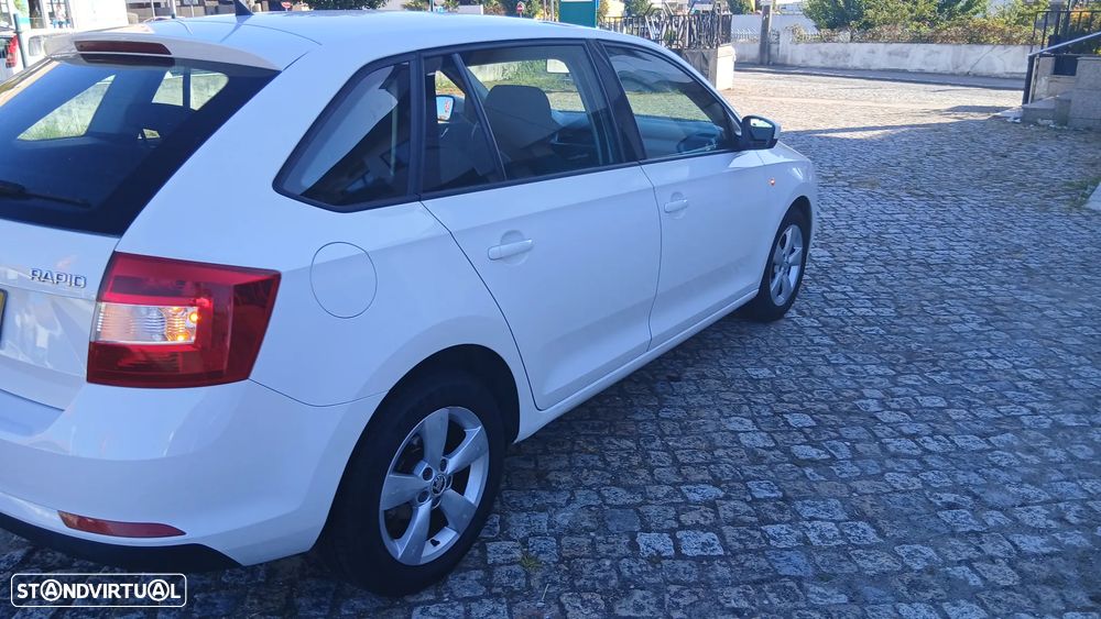 Skoda Rapid Spaceback 1.2 TSi Elegance - 5