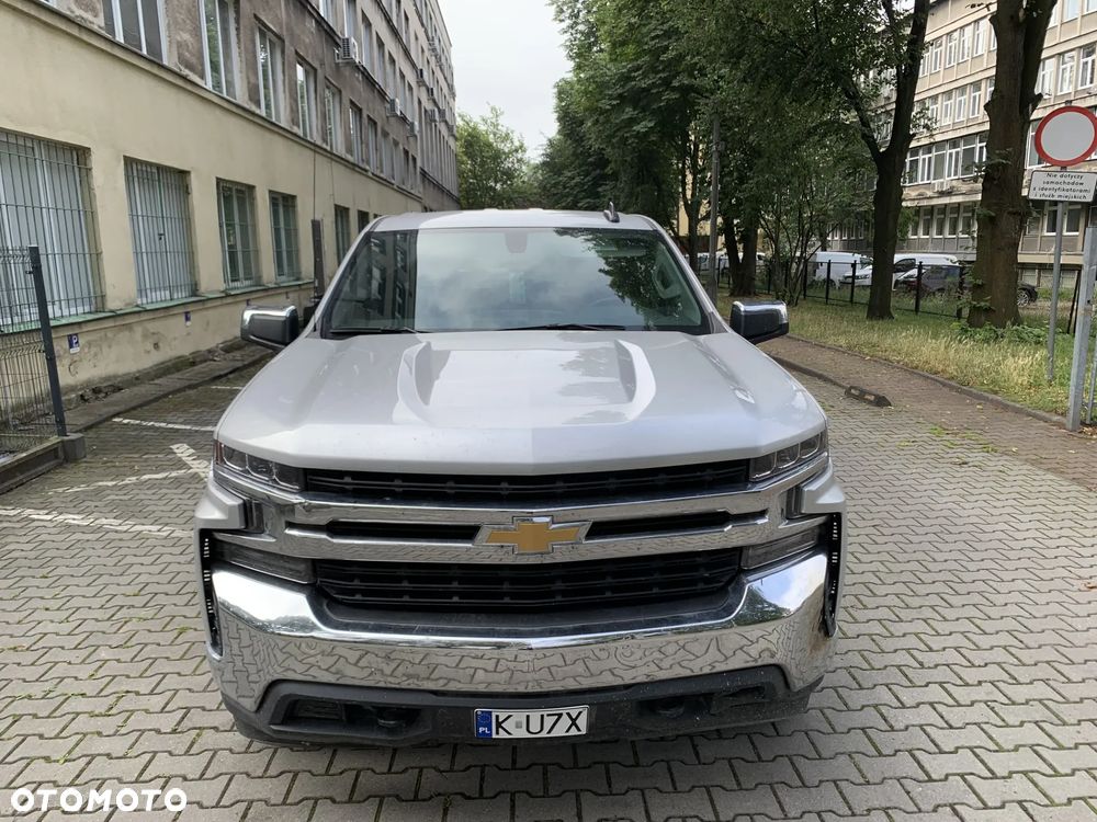 Chevrolet Silverado - 8