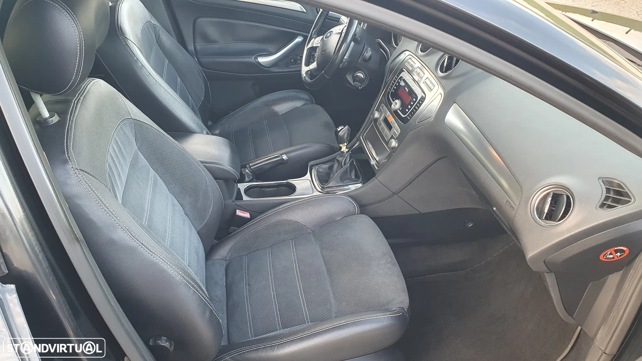 Ford Mondeo SW 1.8 TDCi Titanium - 10