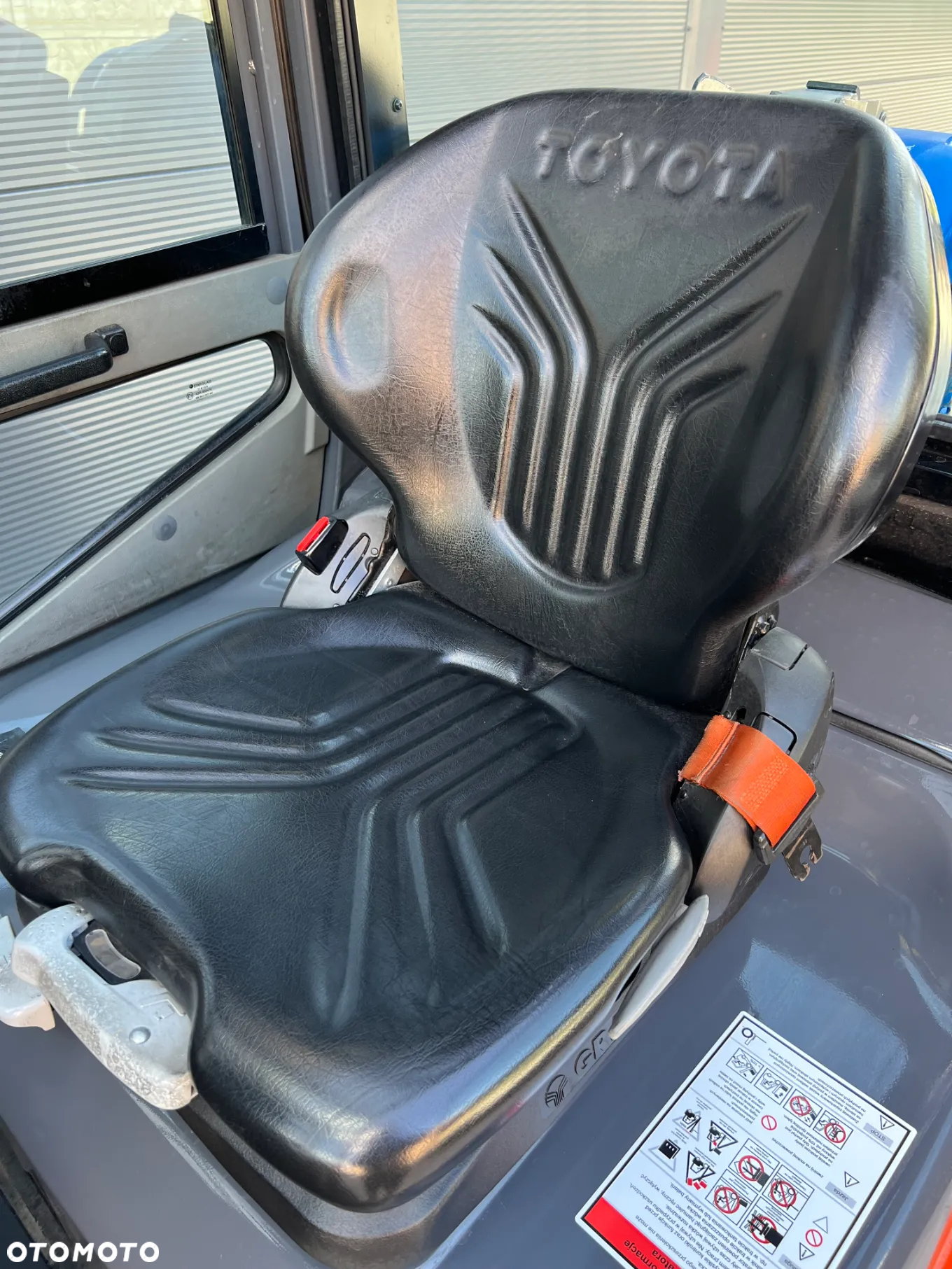 Toyota 02-8FGF15 - 8