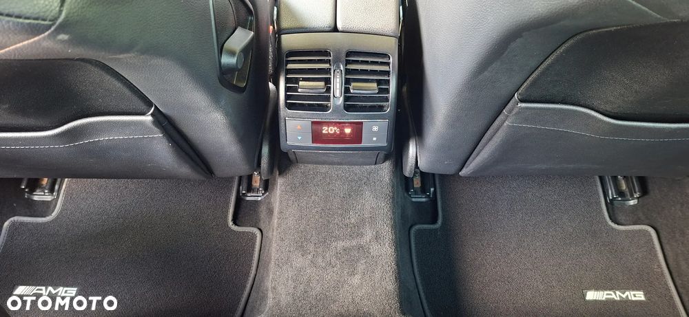 Mercedes-Benz Klasa C 220 CDI DPF Automatik Avantgarde - 20