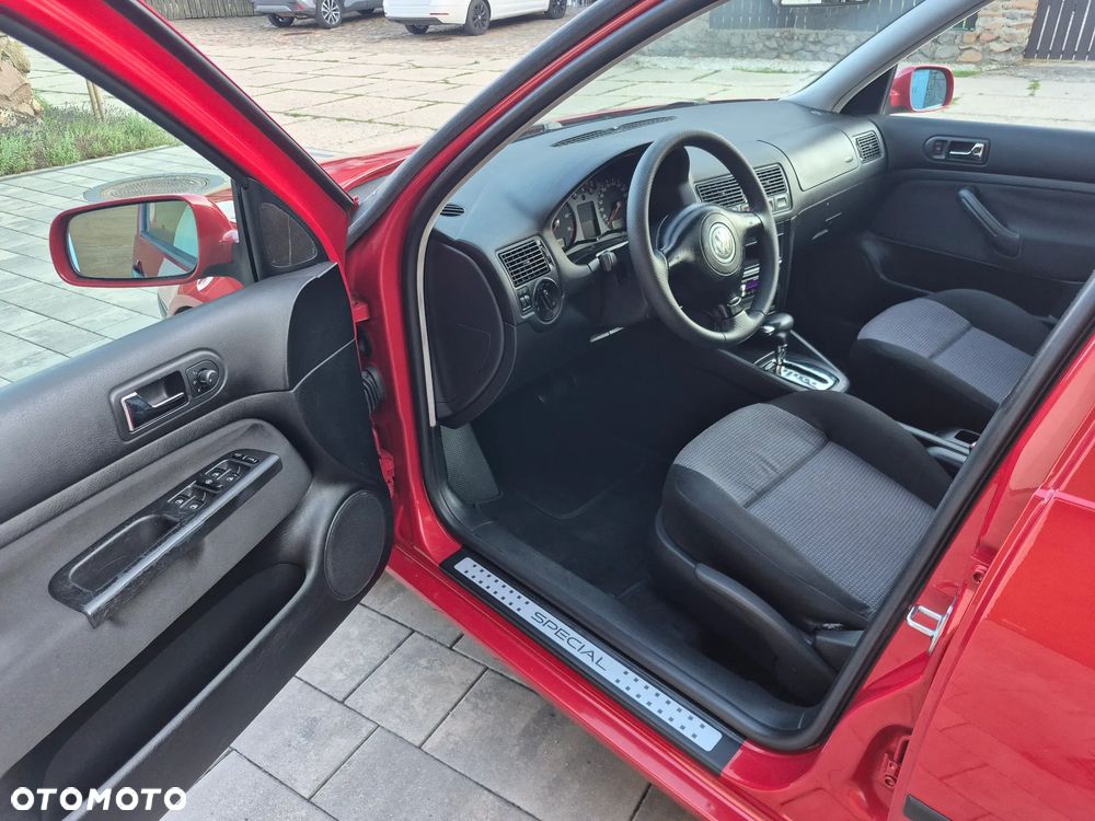 Volkswagen Golf - 23