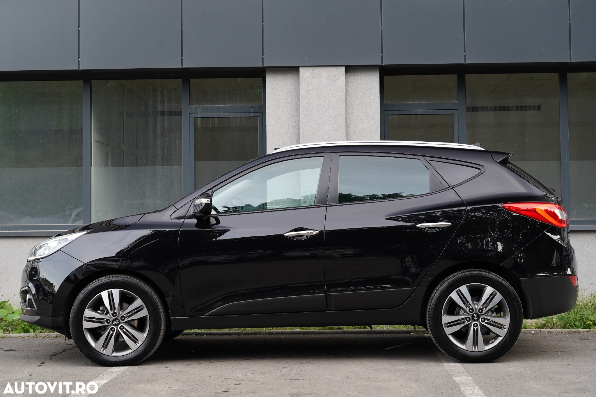Hyundai ix35 2.0 CRDI 4WD Automatik Premium - 14