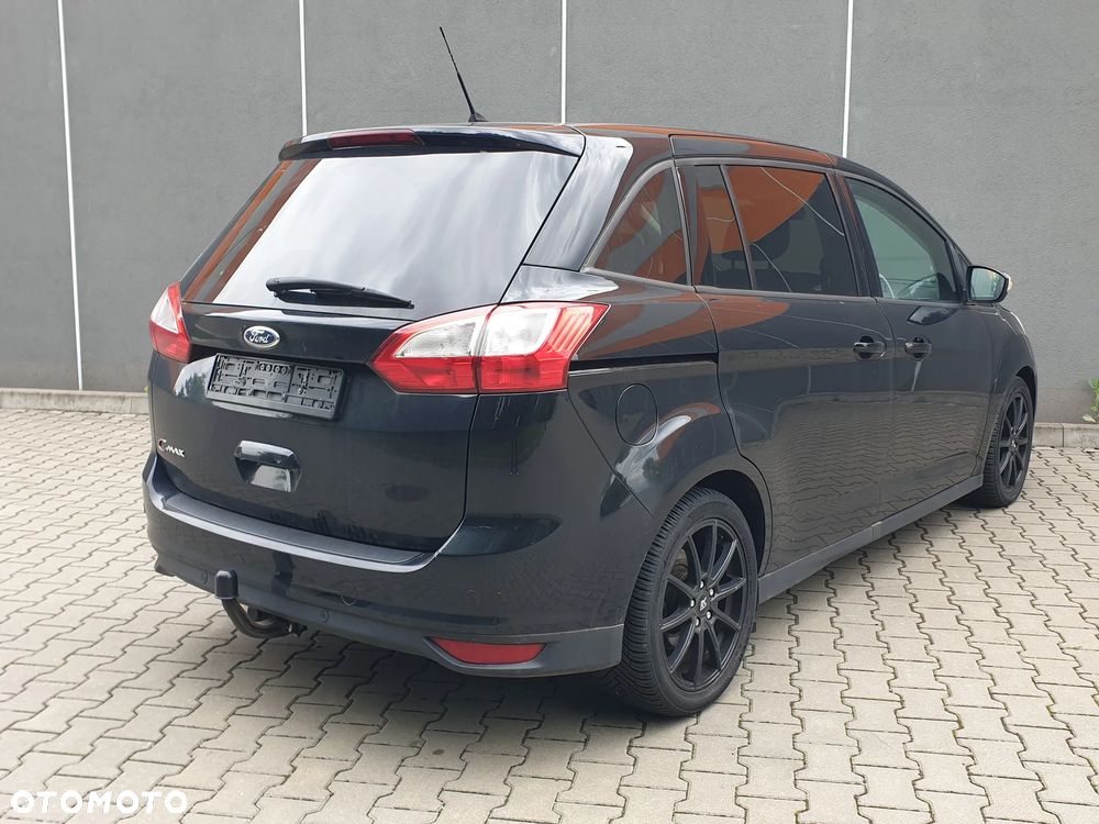 Ford Grand C-MAX - 3