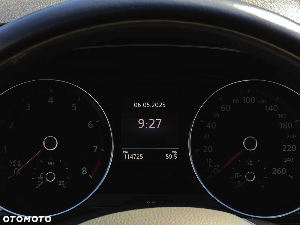 BMW X1 sDrive18d xLine - 38