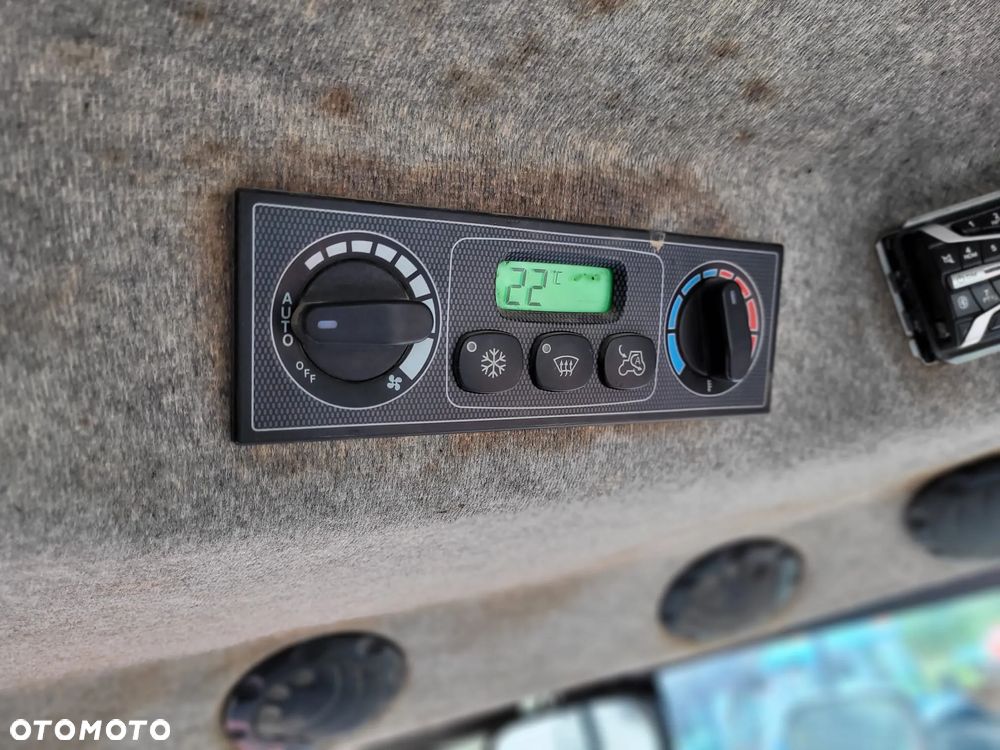 Massey Ferguson 6480 - 11