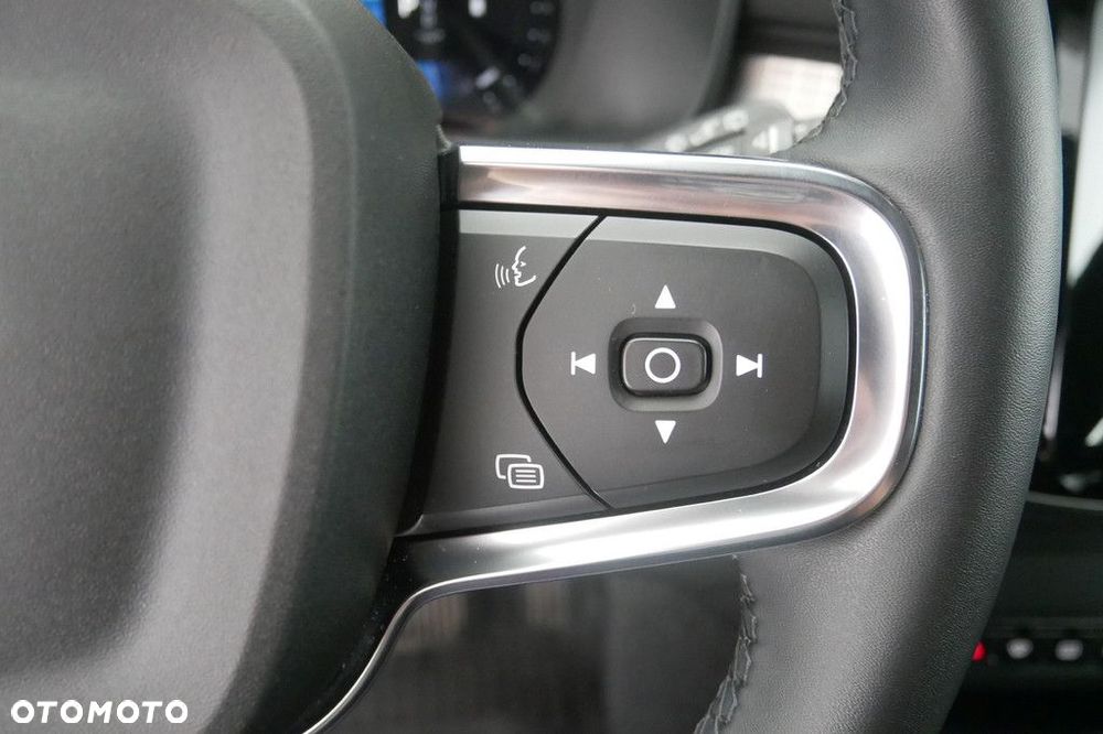 Volvo XC 40 - 28