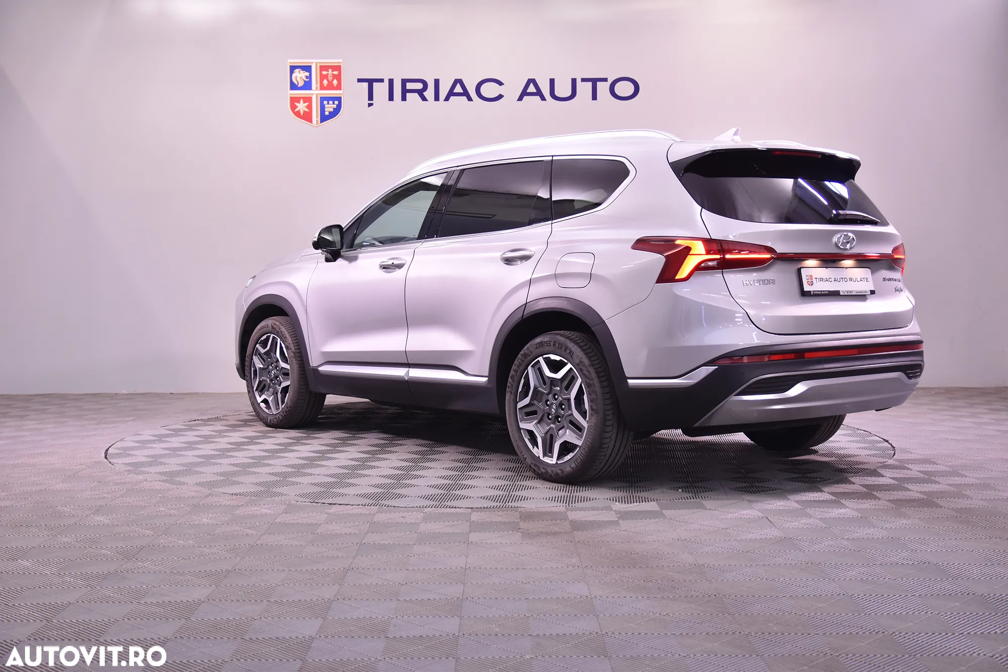 Hyundai Santa Fe - 3