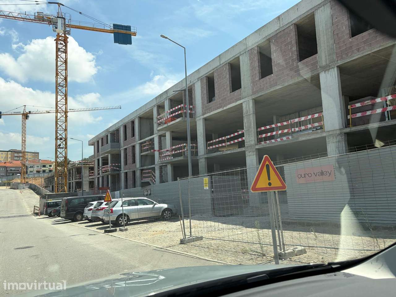 T1 NOVO - C/ Piscina , Varanda , Arrumos e L.Garagem - Grande imagem: 3/14