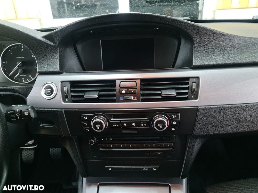 BMW Seria 3 318d DPF Edition Sport - 20