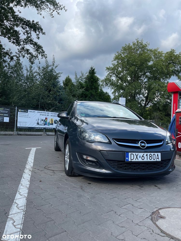Opel Astra 1.6 CDTI Cosmo - 2