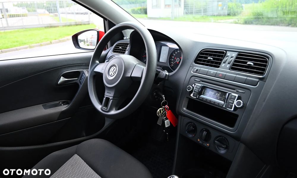 Volkswagen Polo - 17