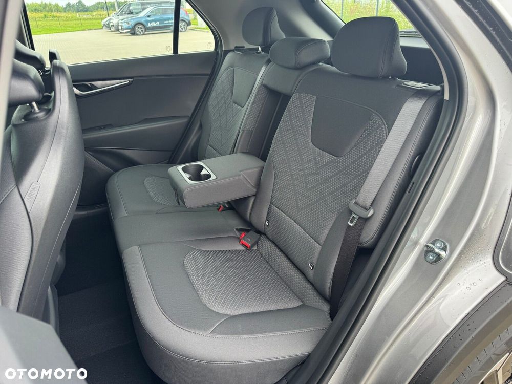 Kia Niro - 11