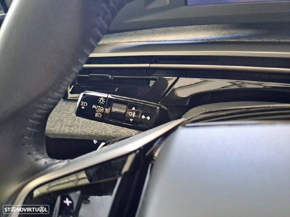 Peugeot 5008 1.2 Hybrid Allure e-DCS6 - 14