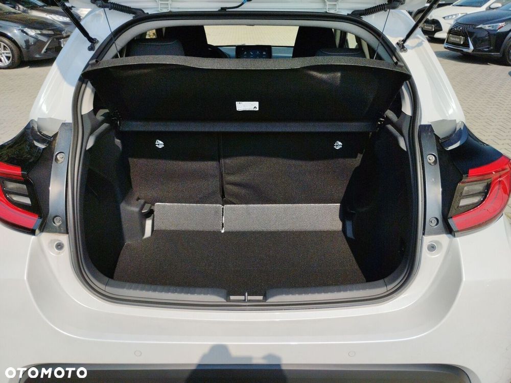 Toyota Yaris Hybrid 1.5 Style - 25