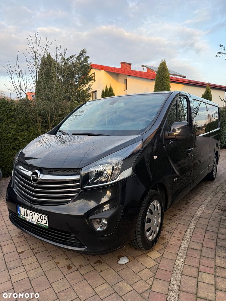 Opel Vivaro - 1