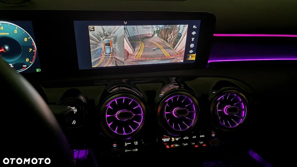 Mercedes-Benz Klasa A 220 4-Matic AMG Line 7G-DCT - 31
