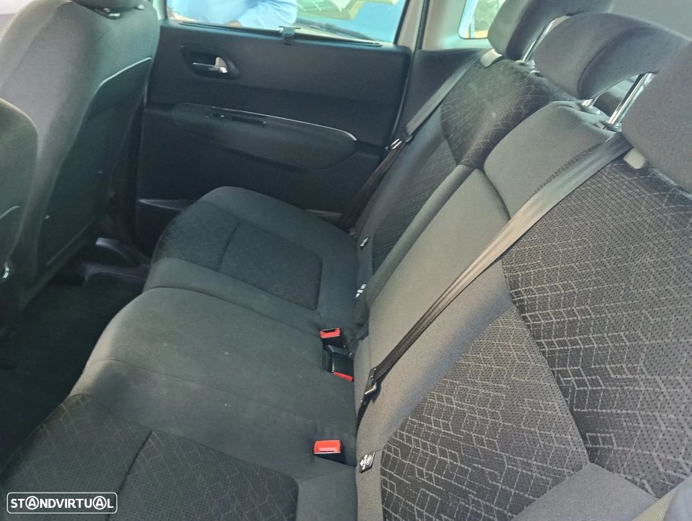 Peugeot 3008 1.6 BlueHDi Style - 22