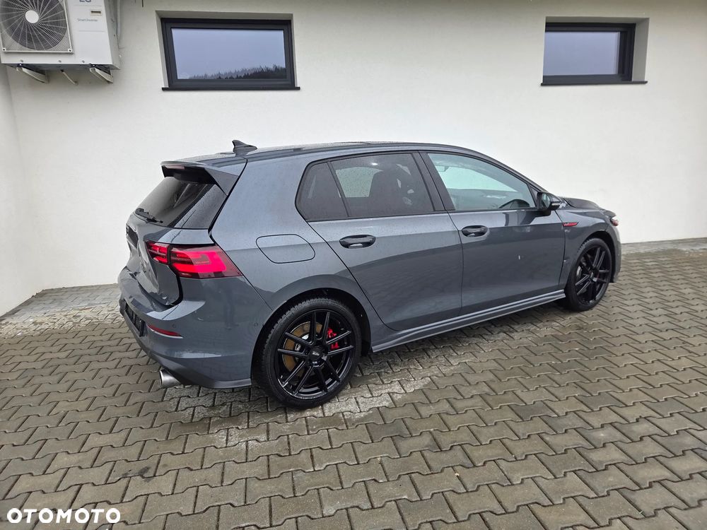 Volkswagen Golf - 19