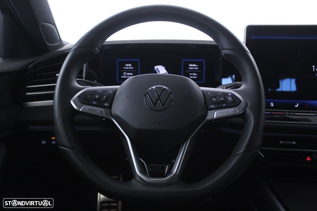 VW Passat Variant 1.5 TSI eHybrid R-Line DSG - 19