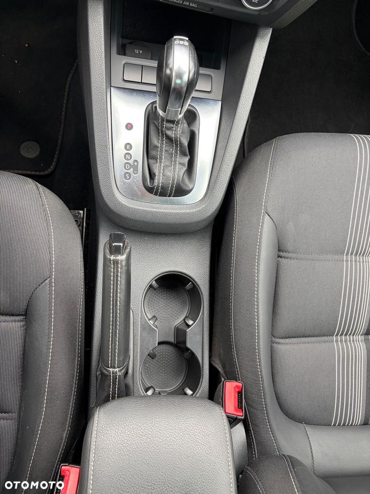 Volkswagen Jetta 1.4 TSI DSG Match - 25