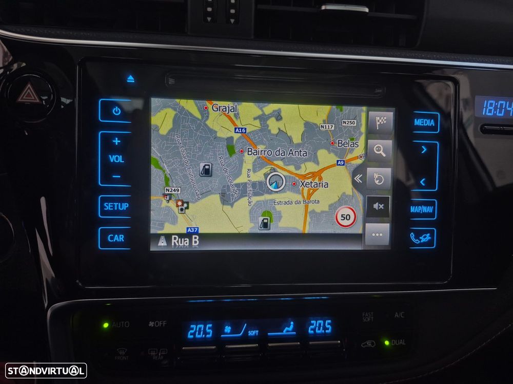 Toyota Auris Touring Sports 1.8 HSD Sport+Skyview +Navi - 19