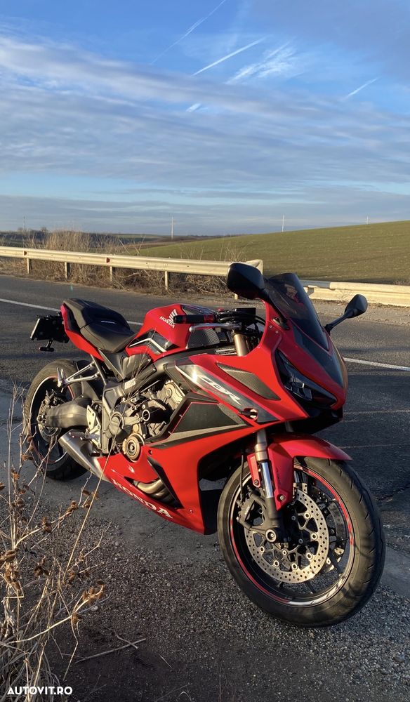 Honda CBR 650R - 3