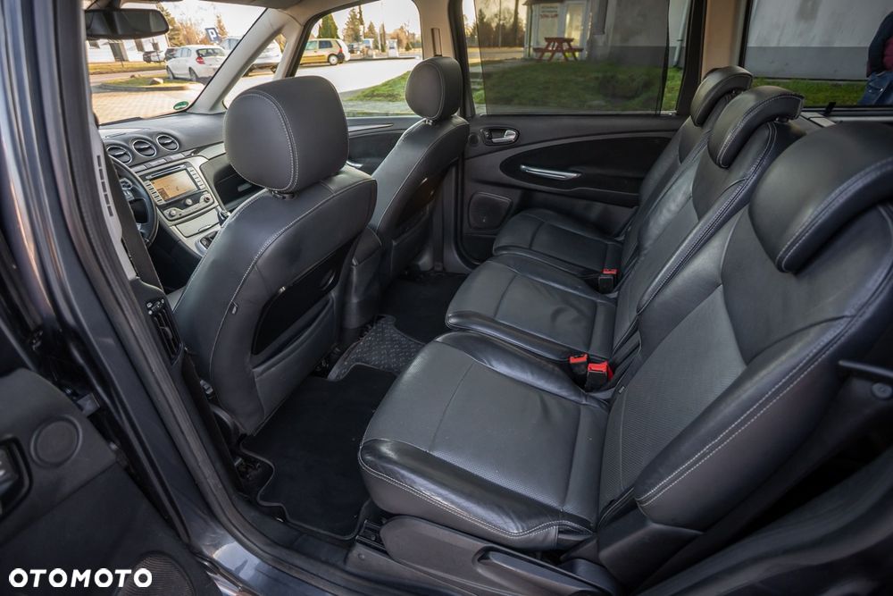 Ford Galaxy 2.2 TDCi Platinium X (Ghia) - 38