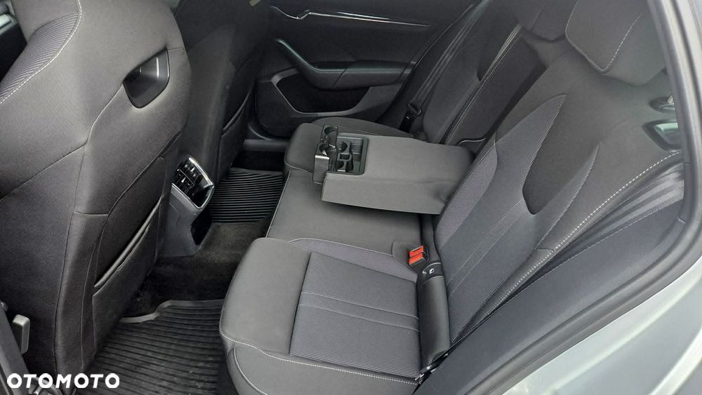Skoda Octavia 2.0 TDI SCR Style DSG - 19