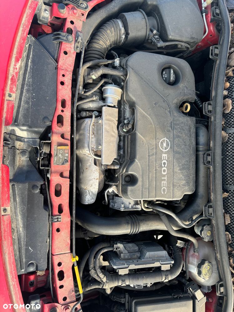 Opel Astra 1.4 T Dynamic - 10