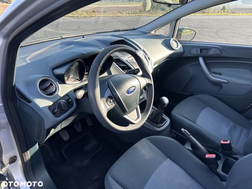 Ford Fiesta - 8