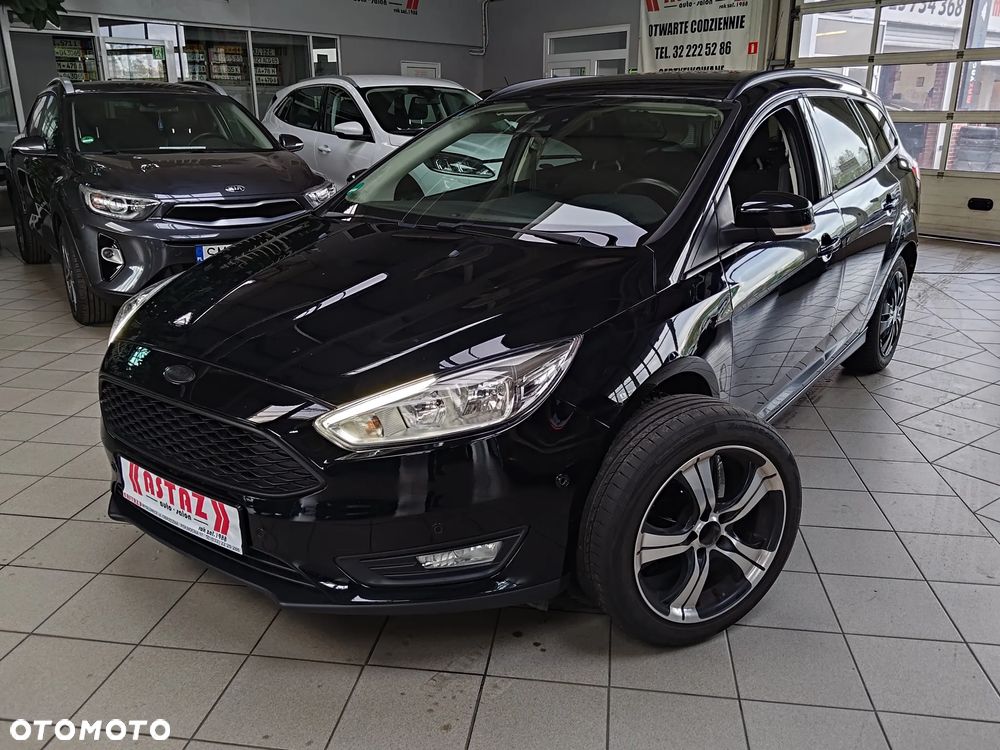Ford Focus 1.5 EcoBoost Titanium ASS - 12