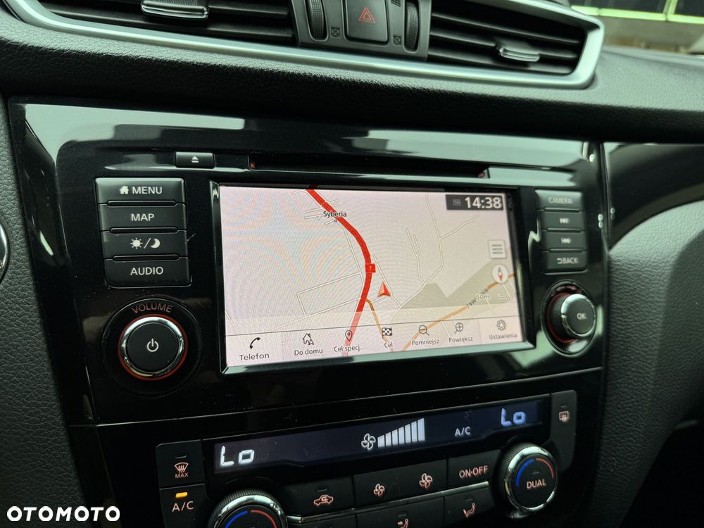 Nissan Qashqai 1.3 DIG-T N-Connecta - 33