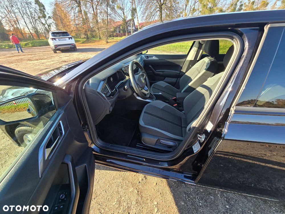 Volkswagen Polo 1.0 TSI DSG Highline - 37