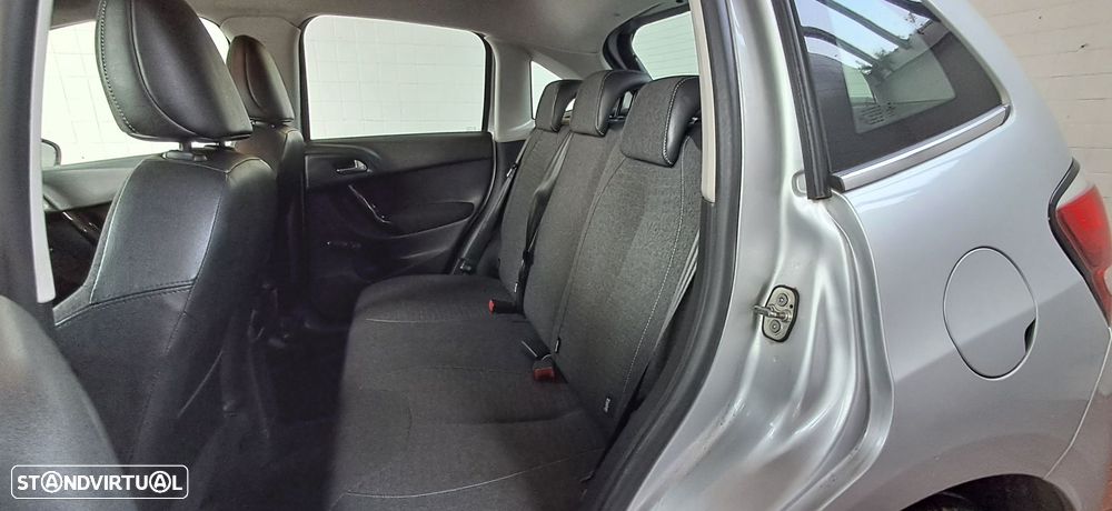 Citroën C3 1.2 PureTech Collection - 11