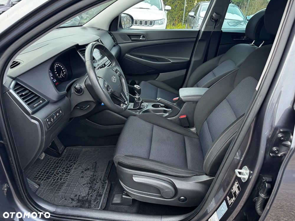 Hyundai Tucson blue 1.6 GDi 2WD Advantage - 29