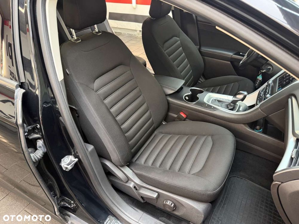 Ford Mondeo - 41