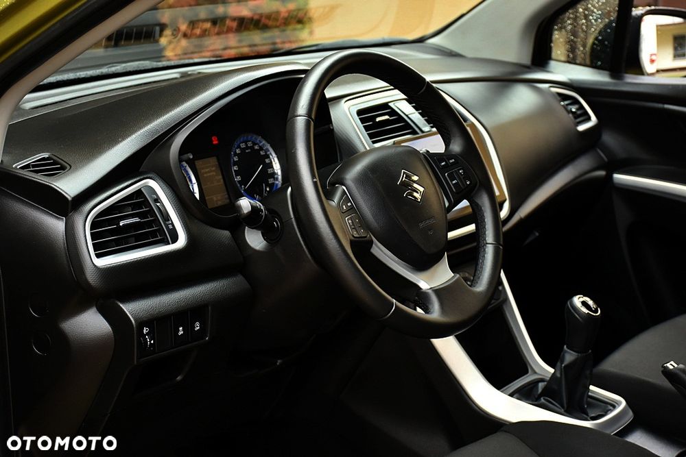 Suzuki SX4 S-Cross 1.6 VVT 4x2 Club - 28