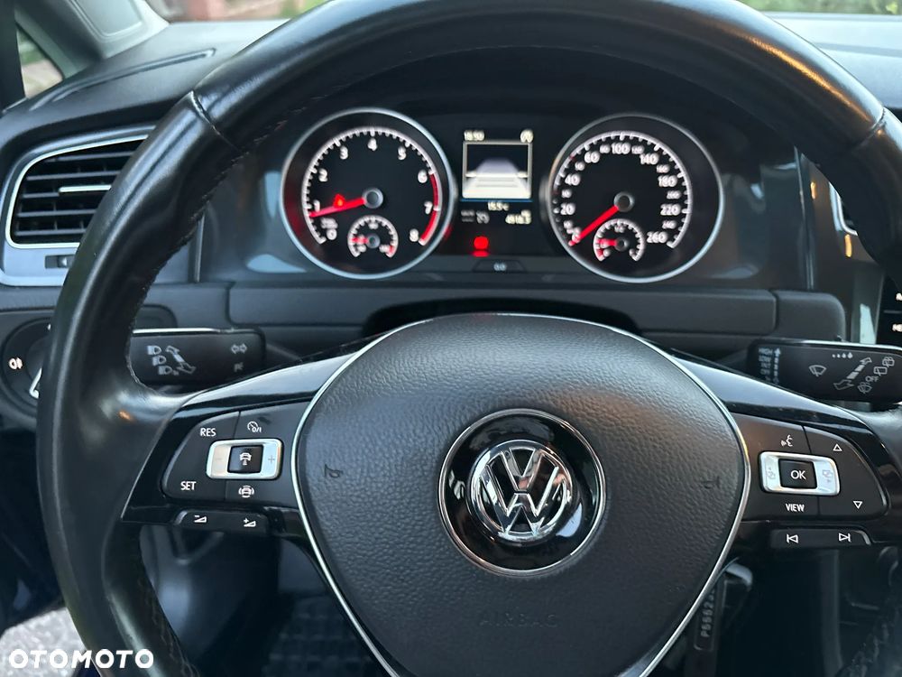 Volkswagen Golf 1.5 TSI BMT Comfortline - 15
