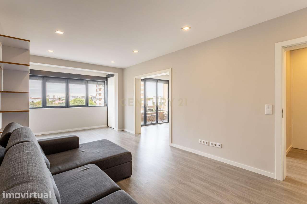 Apartamento T3 na Portela de Sacavém com garagem para arrendamento. - Grande imagem: 4/32