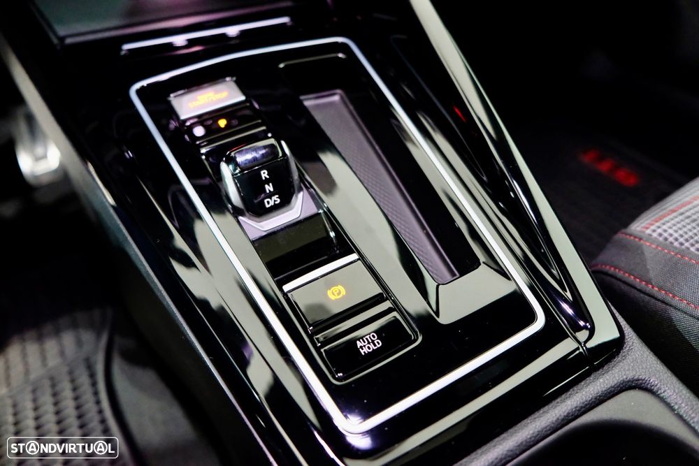 VW Golf 2.0 TSI GTI DSG - 17