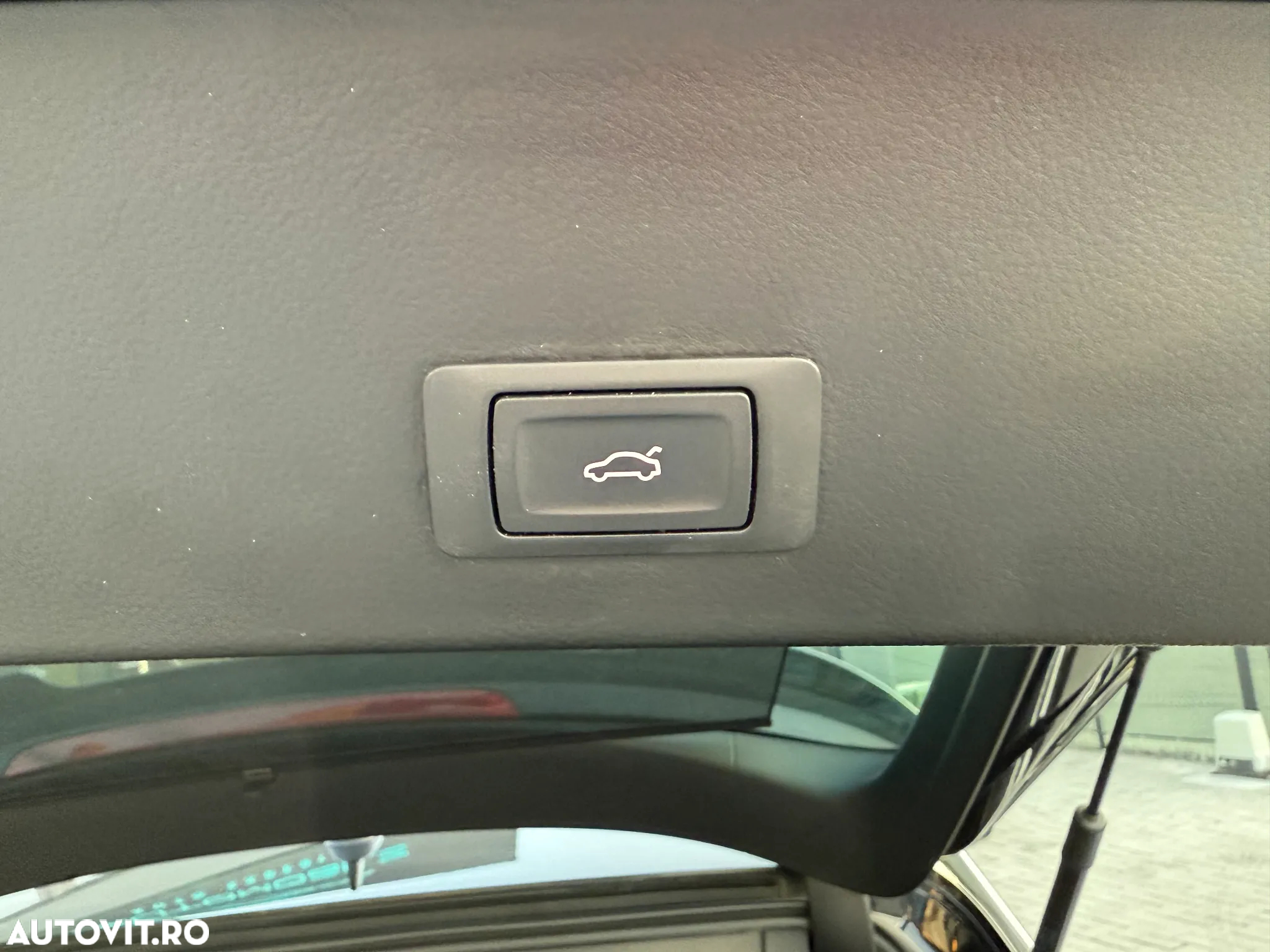 Audi A6 Avant 2.0 TDI Ultra S tronic - 26
