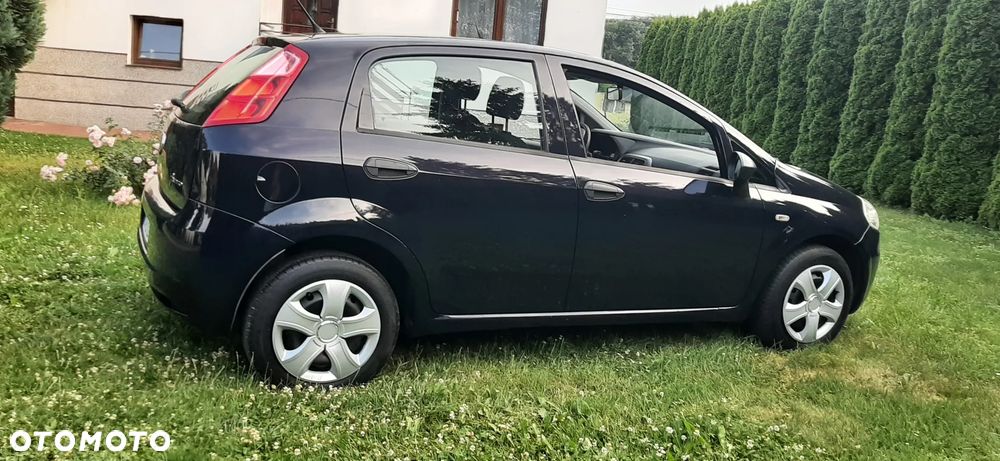 Fiat Grande Punto - 13