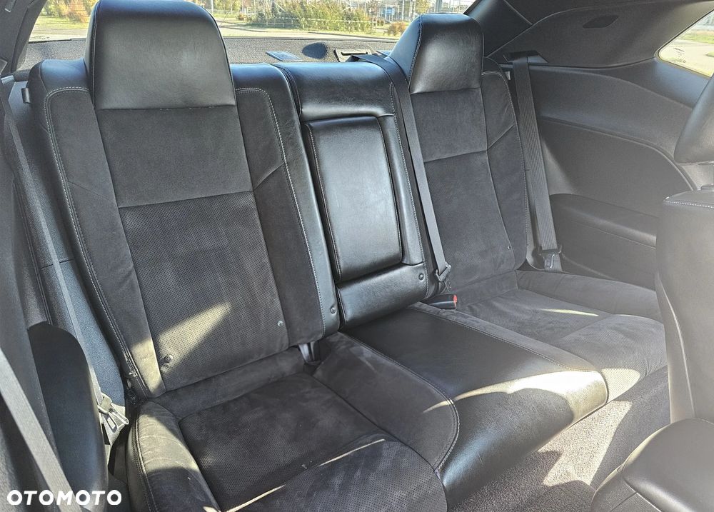 Dodge Challenger 3.6 SXT Plus - 19