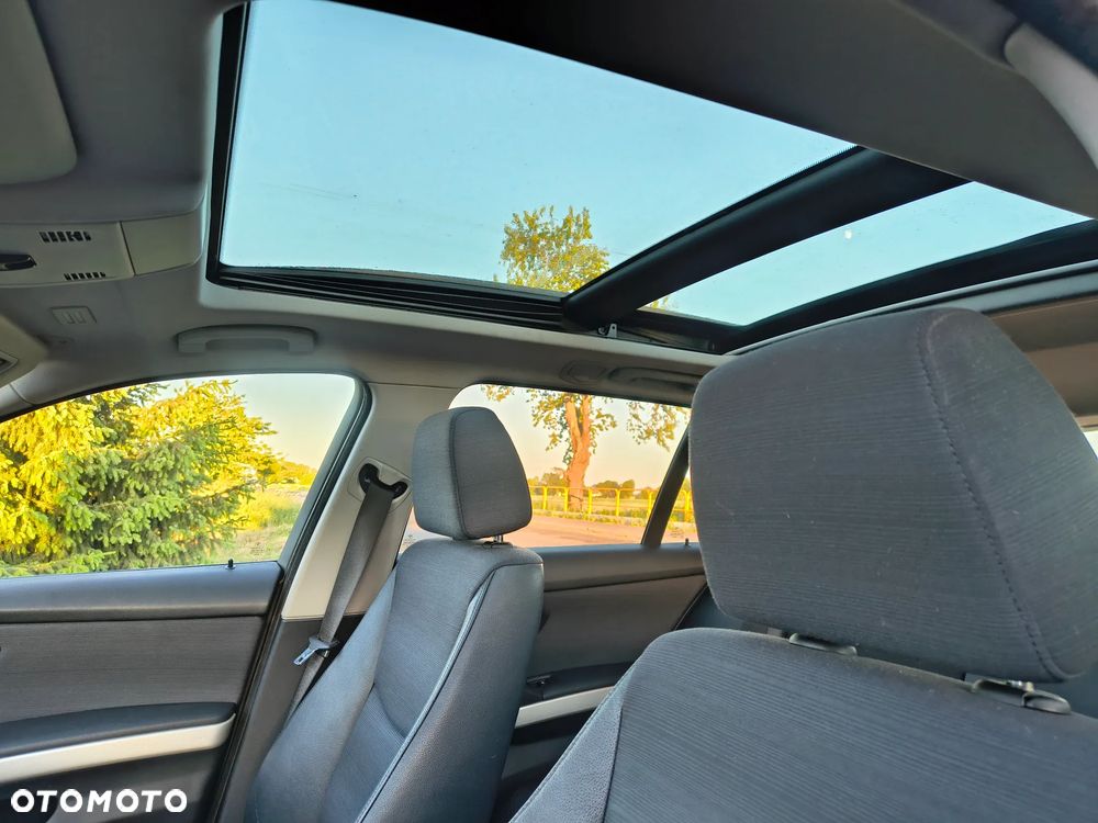 BMW Seria 3 320d DPF - 8