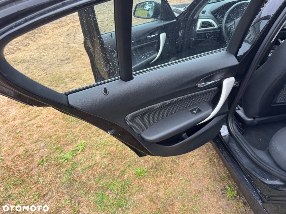 BMW Seria 1 - 24