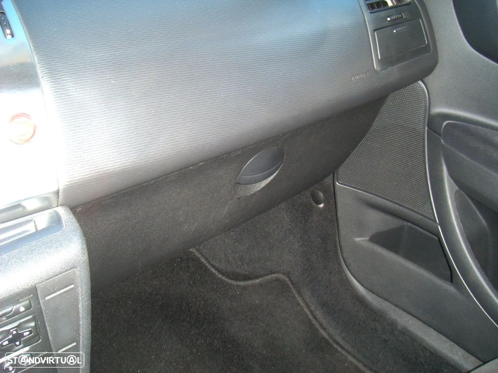 Citroën C4 1.6 HDi Seduction - 24