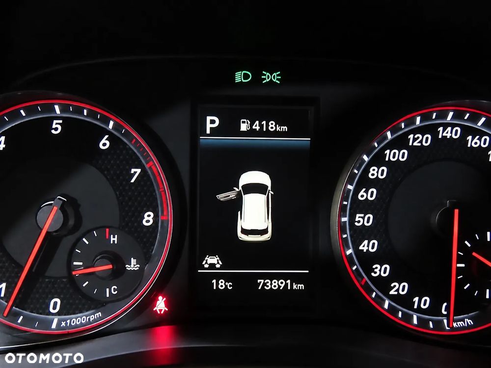 Hyundai Veloster - 9