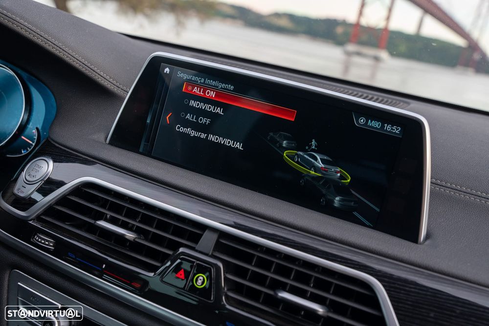 BMW 730 d Pack M - 4